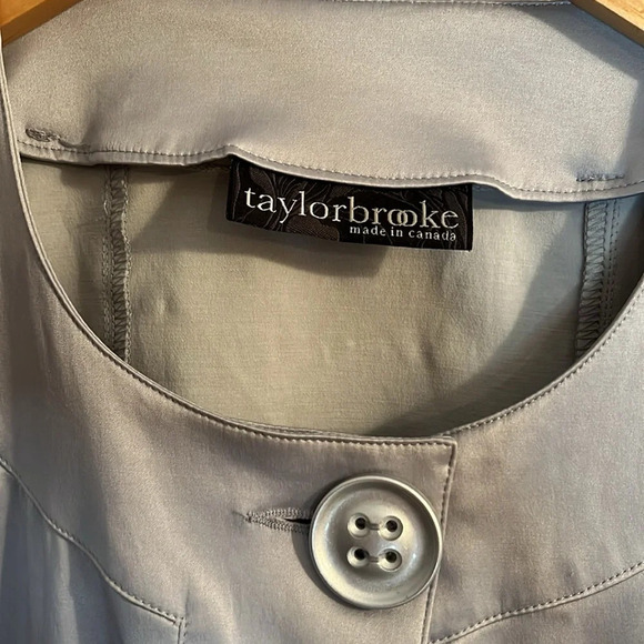 Taylor Brooke Canada blazer Women 10 silver ruffle 3/4 sleeve special occasion - Picture 2 of 10